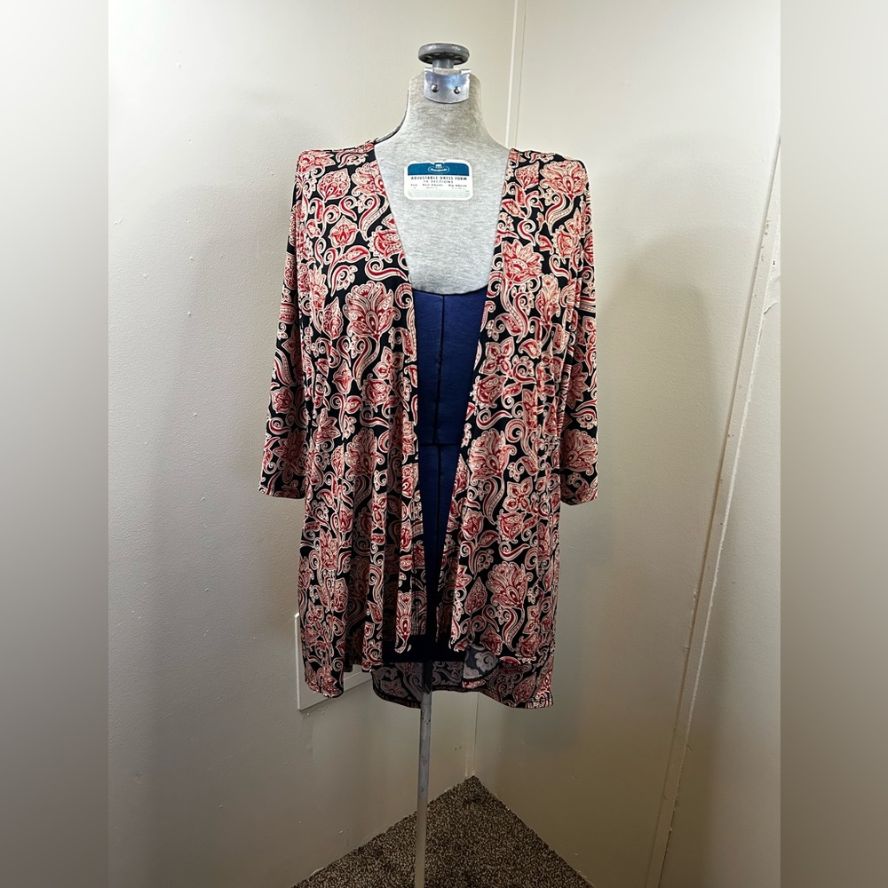 LuLaRoe Black w/Red & Cream Floral Design 3/4 Sleeve Cardigan Women’s Small